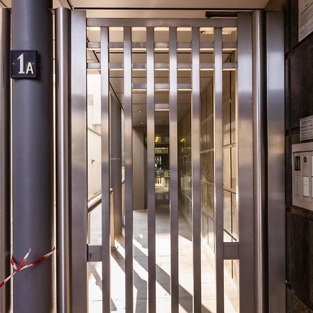 Ampio Bilocale Repubblica - Mirable Pm Apartment Милано Екстериор снимка