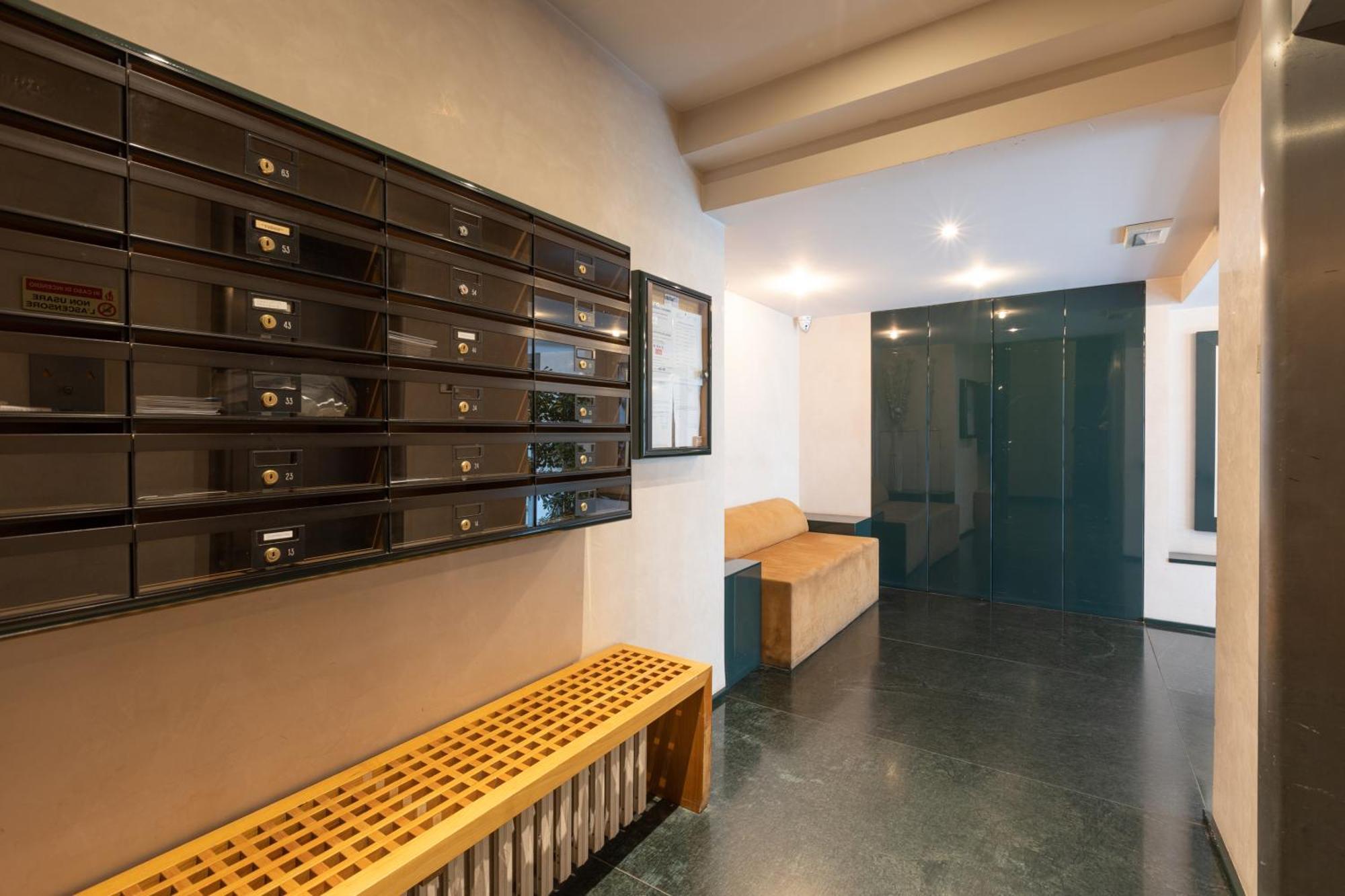 Ampio Bilocale Repubblica - Mirable Pm Apartment Милано Екстериор снимка